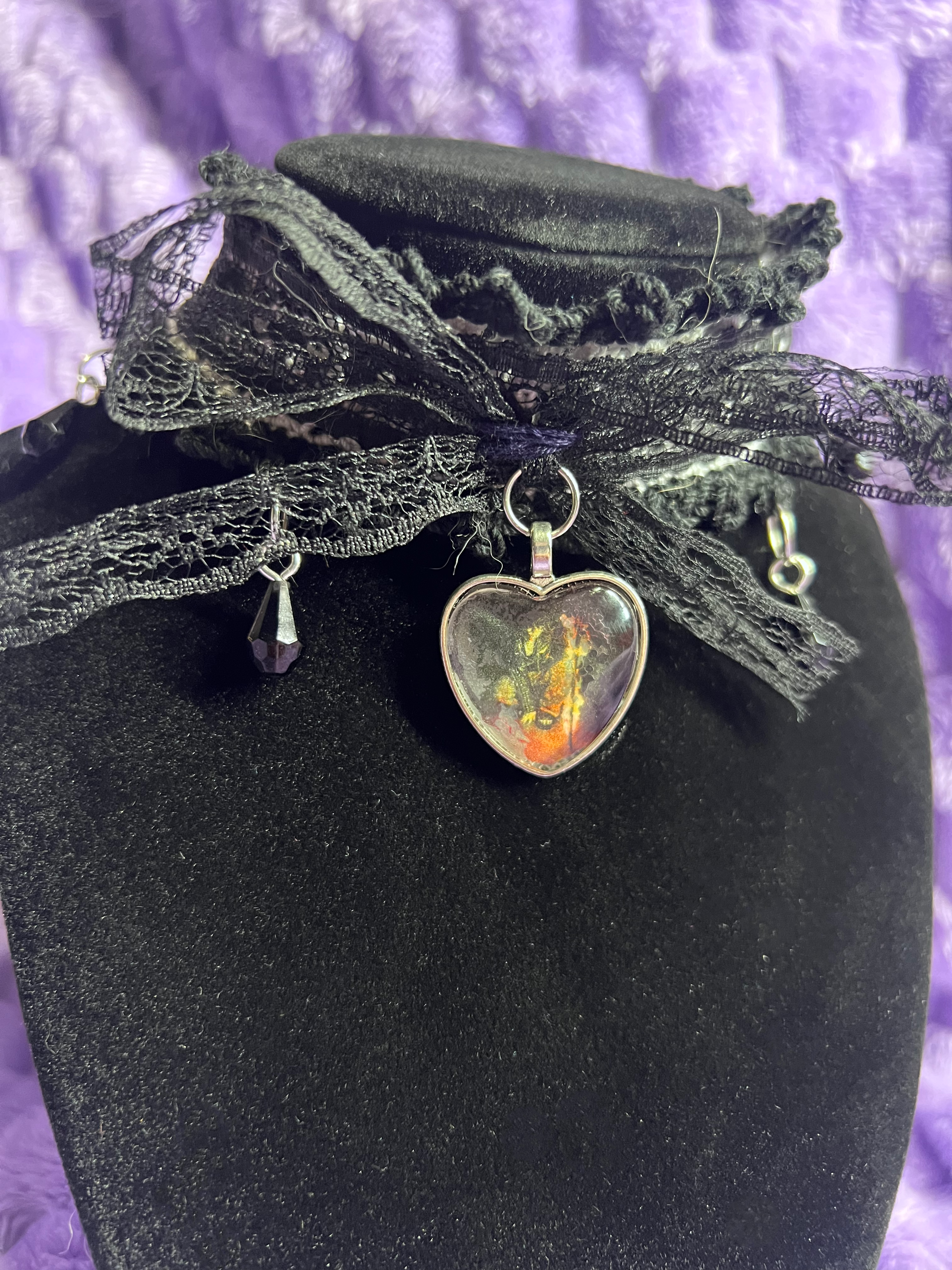 custom crochet chokers w/ heart locket (choose your picture!) ^_−☆